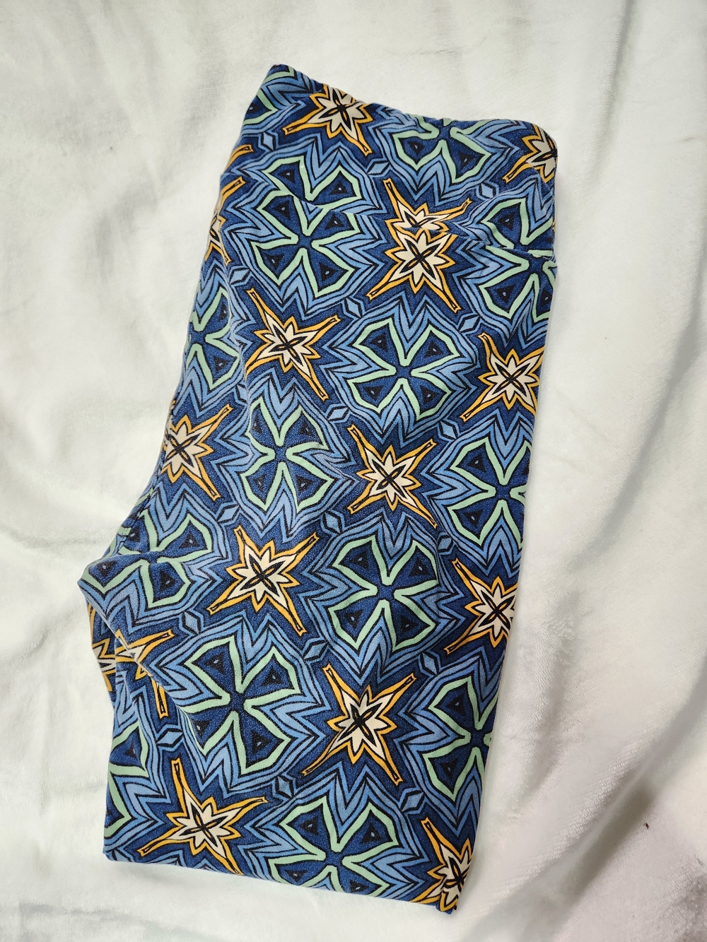 LuLaRoe TC Blue Geometric Star-Print Leggings